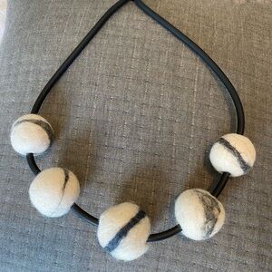 (Boutique) Frank Ideas Black and White Felt Ball Necklace
